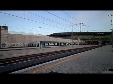 E652.036 sul MI 57566 con trasporto militare + carri misti e pianali, in transito a Roma Tiburtina