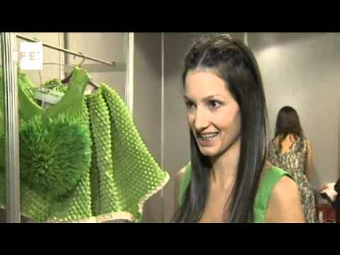 Los diseños de Leyre Valiente representan la metamorfosis de la mujer