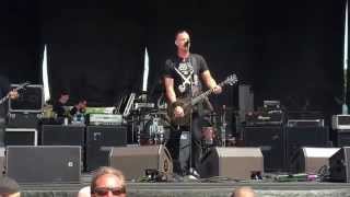 Tremonti - You Waste Your Time live at Welcome To Rockville 2015