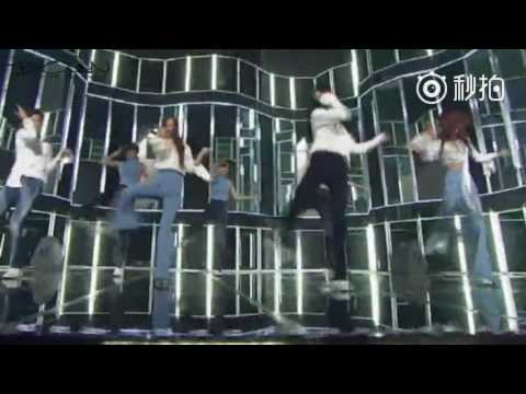 f(x) Victoria and her amazing step in 4walls