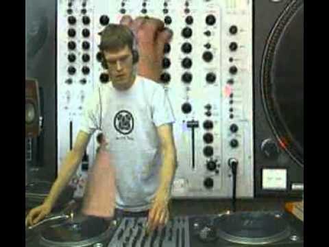 Izhevski @ RTS.FM Studio - 06.07.2009: DJ Set