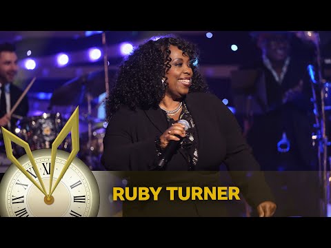 Ruby Turner - Flip Flop and Fly (Jools' Annual Hootenanny 2025)