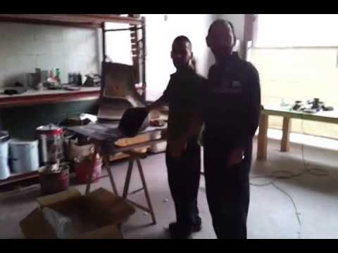 Fake Ferrari 430 - Crew get arrested for faking cars!