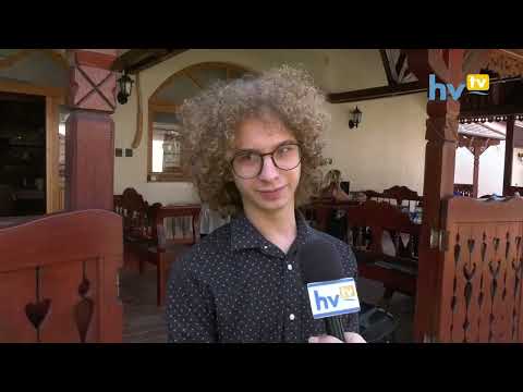 Billentyűk között születő harmónia