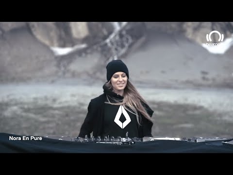 Nora En Pure 👸 - Fibonacci to Numb 🤯  Live from Gstaad 🇨🇭 by @beatport #purified  @NoraEnPure