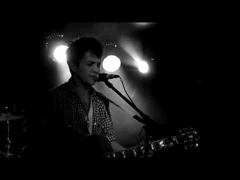 Lucas Silveira - I'm Your Man (Leonard Cohen cover) @ Club 515