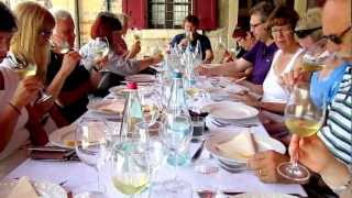 preview picture of video 'Wine tour in Valpolicella: gourmet lunch at the winery'