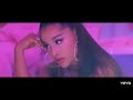 Ariana grande copies Kelly Clarkson?! (7rings and my favorite things)