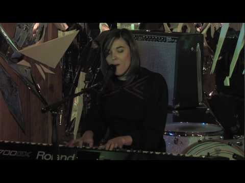 Valery Gore - Shoes Of Glass - Live At Sonic Boom Records In Toronto