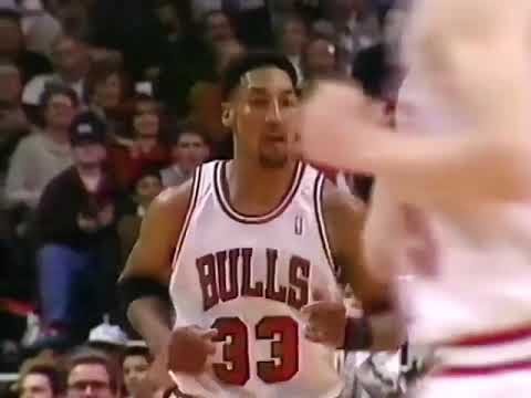 1995 R1G4 Hornets vs Bulls highlights