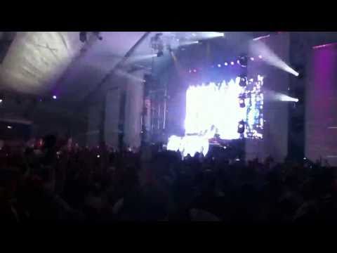 Wolfgang Gartner playing Bob Marley - Sun is Shining at TAO New Years Eve 2011 in Los Angeles, CA