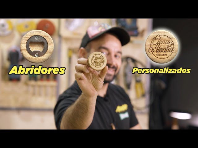 Vídeo relacionado con Regalo Grabado - 25 Abridores de Madera Personalizados con Imán | Grabado con Texto, Logo o Diseño Propio | para Bodas, Bautizos y Eventos | Madera Natural | Unidades (25)