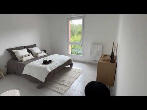 APPARTEMENT T4 -  84 m² - Garage boxé double - 84m2 - Terrasse 35m2