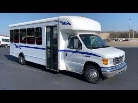🔥 2005 Ford E-450 Starcraft 25 Passenger