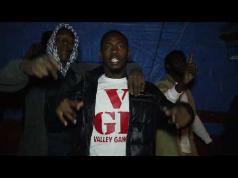 Milano K - Limp Walk ft. NaFetti (Shot By: @RileyOnTheRoof)