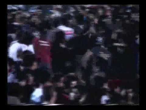 Negu Gorriak - Apatxe Gaua