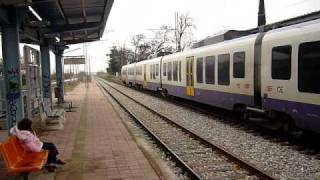 preview picture of video 'SIEMENS DESIRO 460 & BOMBARDIER 220 036 at Korinos (24/12/10)'
