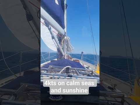 Cruising 4kts on calm seas and amazing sunshine, quite the treat.