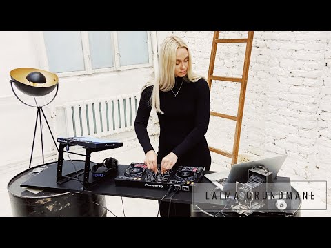PROGRESSIVE HOUSE DJ SET | LAIMA GRUNDMANE