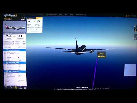 MongoTV_8847 - LOOKING AT GAMER PC HARDWARE - Part 624 - Iqaluit Airport - Nunavut - Canada