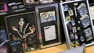 1993 KISS EXPO / Convention with Fractured Mirror and Bill Aucoin plus Kiss Merch galore!