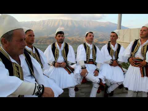 Grupi Polifonik Saranda - Kenga Per Gjirokastren (Official Video)