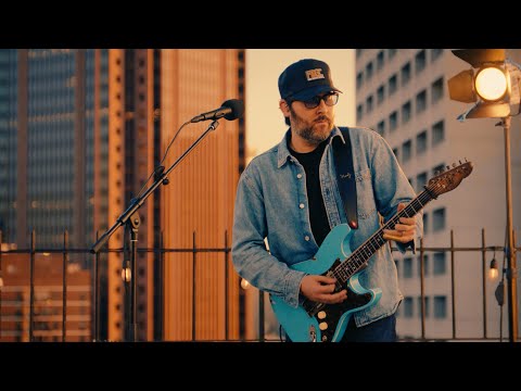 Ariel Posen - Broken But I'm Fine (Rooftop Sessions)