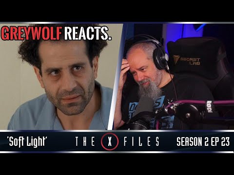 The X Files -  Episode 2x23 'Soft Light' | REACTION & REVIEW