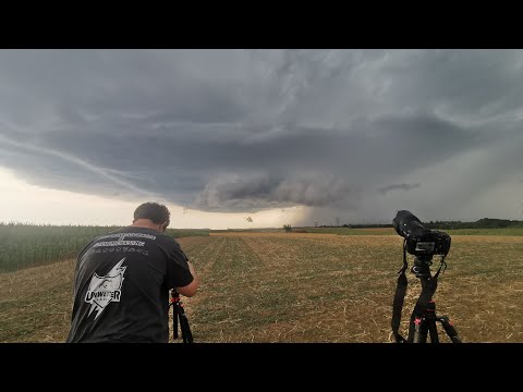 Update: Schweres Unwetter in Baden-Württemberg.  Superzelle mit fetten Hagel