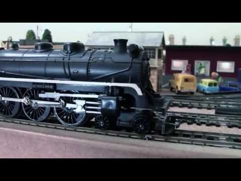 A Genuine 100% Tri-ang Transcontinental Steam Freight Train - Triple-Headed. Hornby Triang.