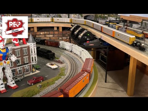 Long Train VS Locomotives