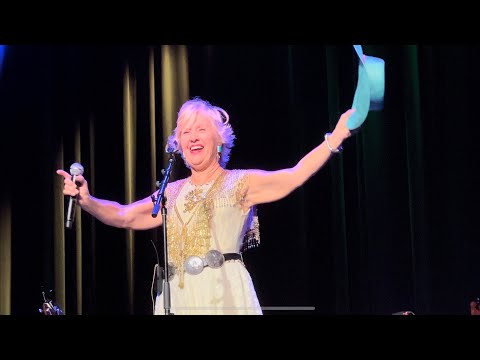 Janie Fricke / He’s A Heartache (Looking For A Place To Happen)