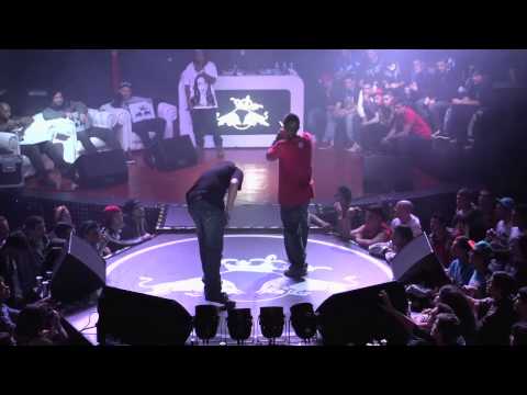 Donall vs Sacro - Cuartos - Granada - RedBull Batalla de los Gallos 2013 (Oficial)