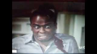 Shawn spills blood on Gus - Psych