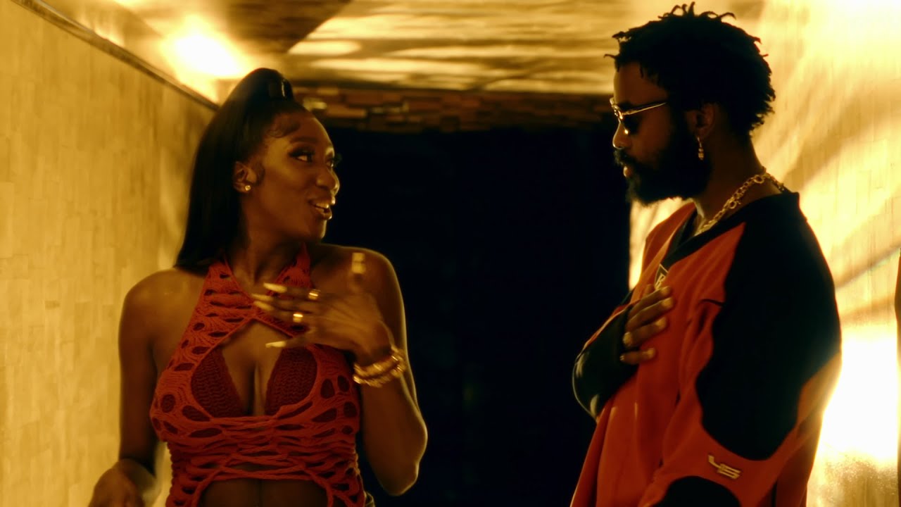 Aya Nakamura ft. Damso — Dégaine