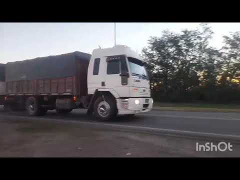 CAMIONES EN RP1 , SAN FRANCISCO , CORDOBA , ARGENTINA , VIDEO 259