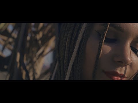 Galvan Real - La Vida Bailando (Videoclip Oficial)