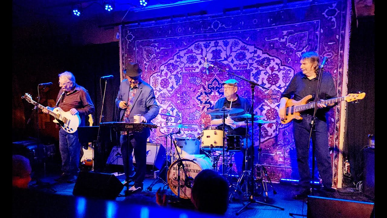 Saint on Sunday live at the Dream Cafe