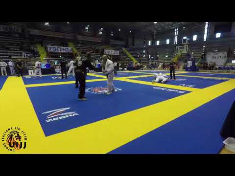 Napoli Jiu Jitsu Challenge 2018 - semi finale assoluto marrone master - Volo vs Sacramento