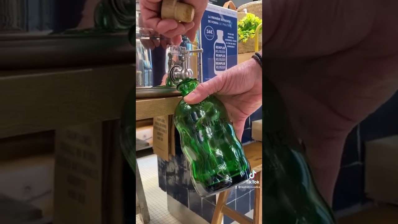 La première recharge de vodka Le Philtre. | Le Philtre Organic Vodka
