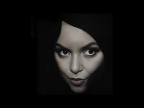 Kissing Despair . iAN Ottaway ~ Persona LP