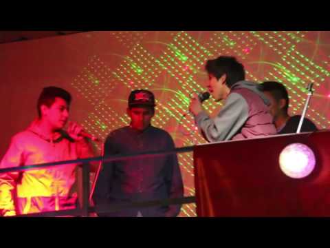 Jose - Guilermo ( Deuve) vs  Flamer - Brunito - Batallas de Frestyle