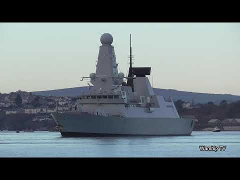 HMS DIAMOND D34 LEAVES DEVONPORT NAVAL BASE AT NORTH CORNER PONTOON - 26th November 2020
