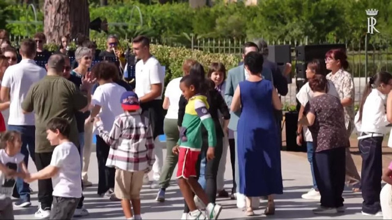Mattarella tra i ragazzi a Castelporziano per festa chiusura iniziative estive per i fragili