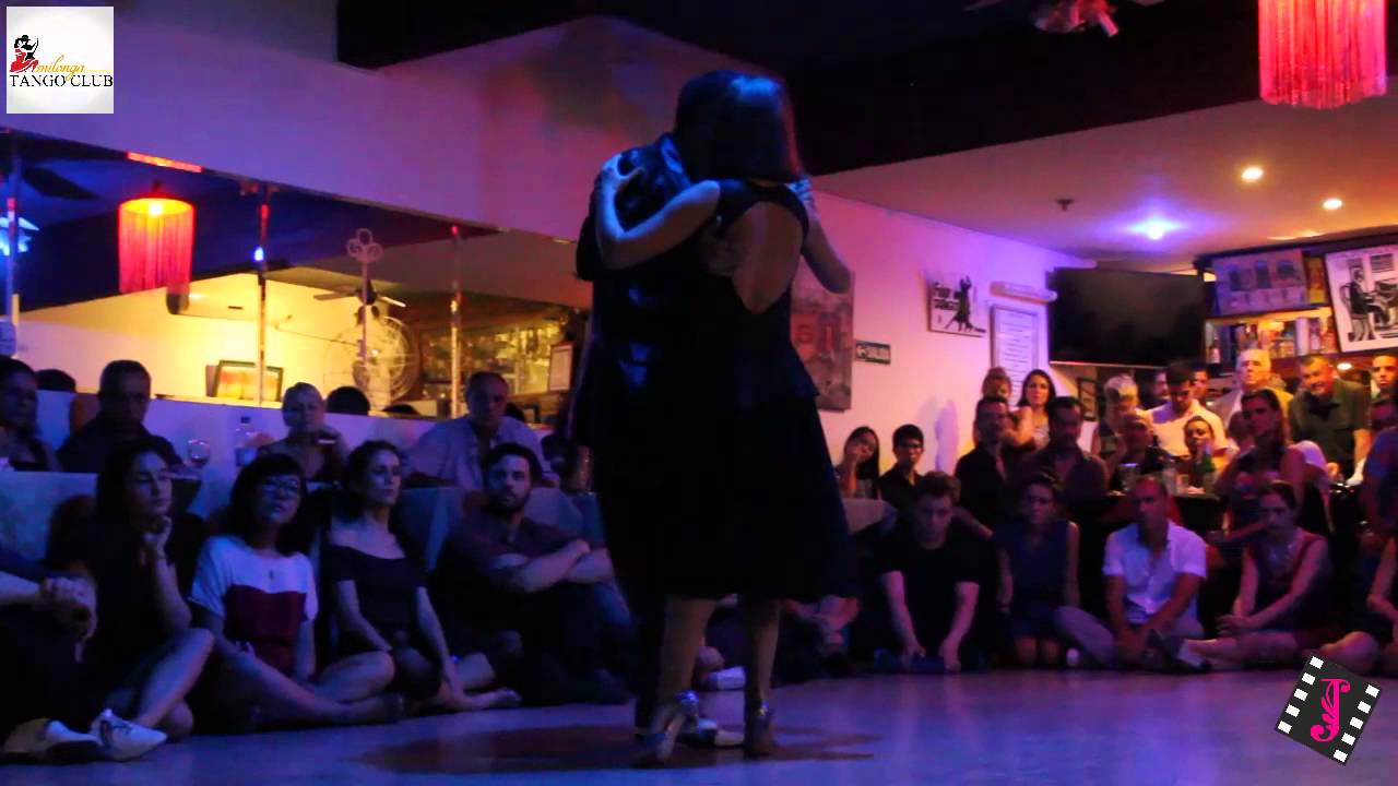 MARIANO FRUMBOLI Y JUANA SEPULVEDA en el Tango Club 03/05