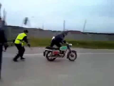 Motor pobegao policiji