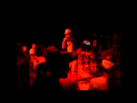 spike69 Αισθάνομαι  Κόσμε καλημέρα  έπρεπε κ πρέπει Live Aigio