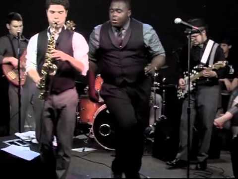 Roaming Signals Live on Threshold!