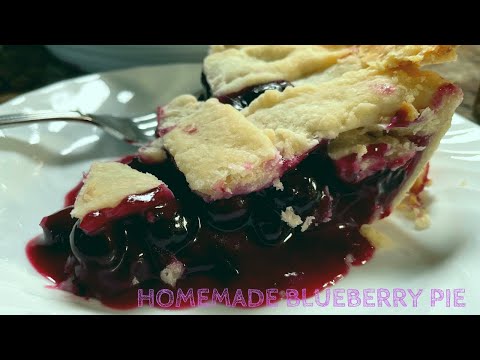 HOMEMADE BLUEBERRY PIE