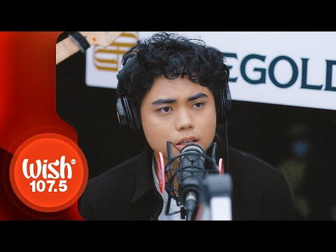 Le John performs "Tayo" LIVE on Wish 107.5 Bus